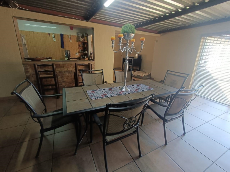 4 Bedroom Property for Sale in The Reeds Gauteng