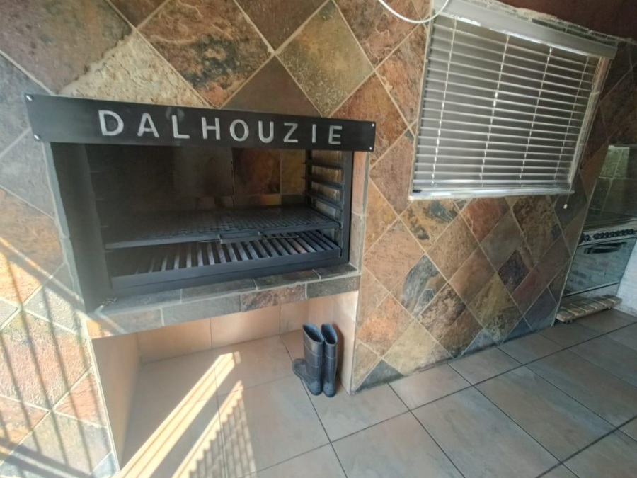 4 Bedroom Property for Sale in The Reeds Gauteng