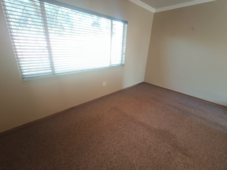 4 Bedroom Property for Sale in The Reeds Gauteng