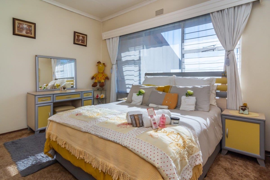 3 Bedroom Property for Sale in Wilro Park Gauteng