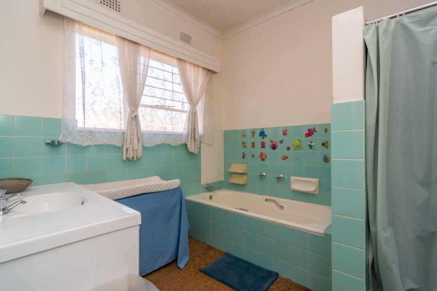 3 Bedroom Property for Sale in Wilro Park Gauteng