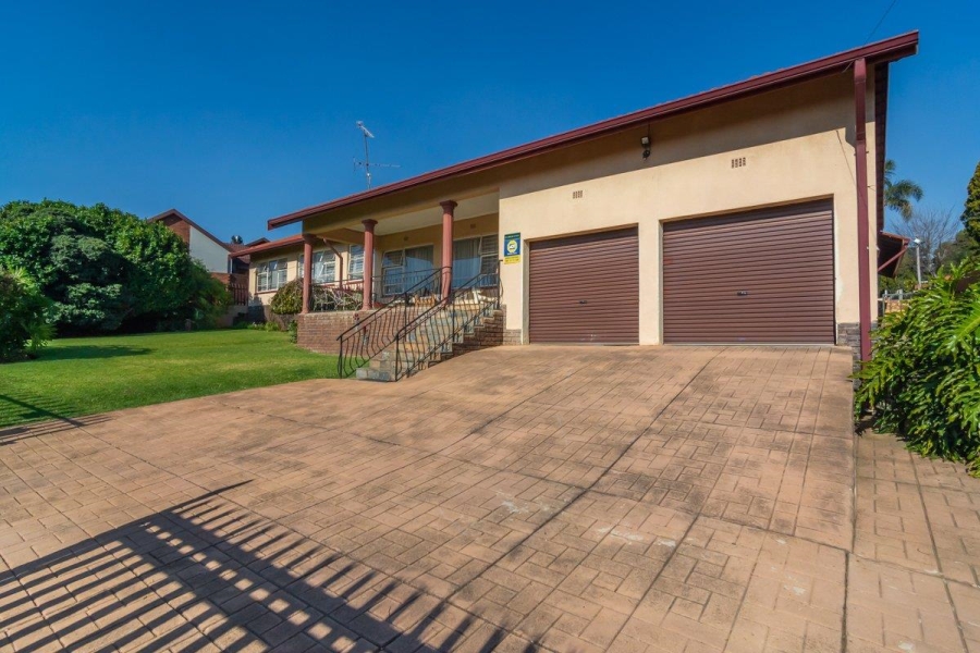3 Bedroom Property for Sale in Wilro Park Gauteng