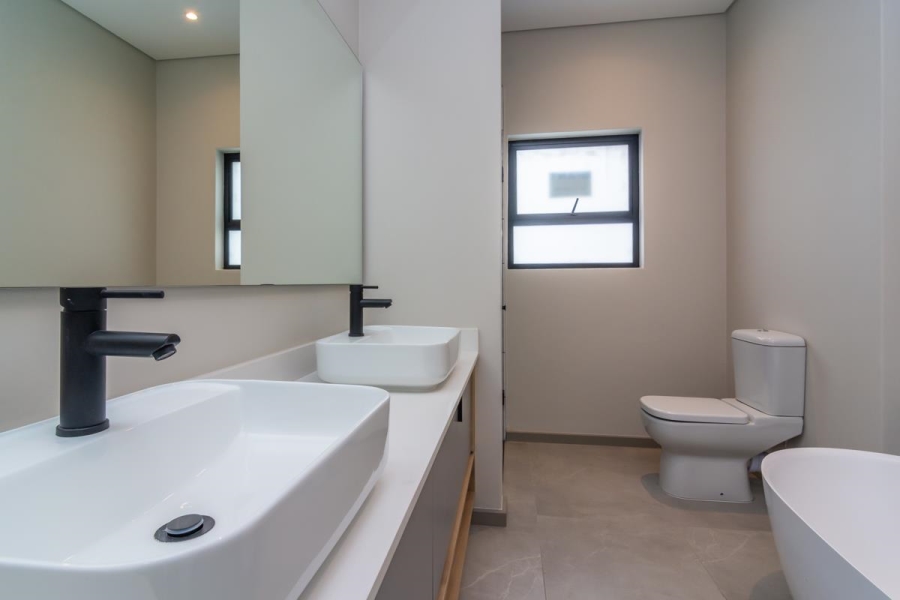 4 Bedroom Property for Sale in Homes Haven Gauteng