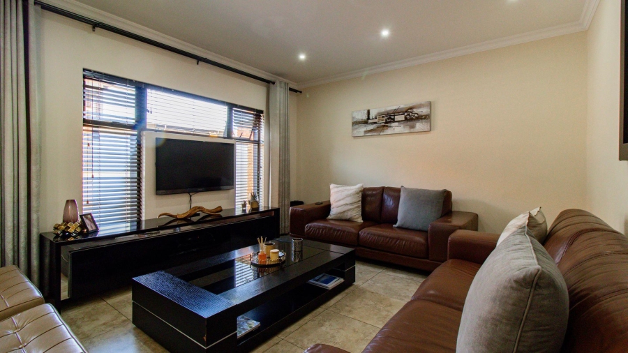 3 Bedroom Property for Sale in Bassonia Gauteng