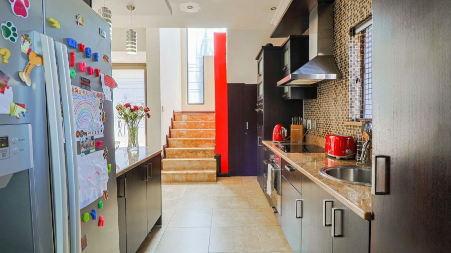 3 Bedroom Property for Sale in Bassonia Gauteng