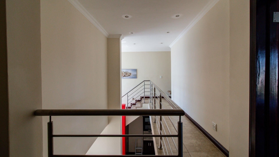 3 Bedroom Property for Sale in Bassonia Gauteng