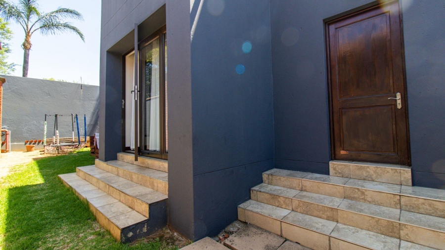 3 Bedroom Property for Sale in Bassonia Gauteng