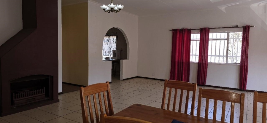 6 Bedroom Property for Sale in Oakdene Gauteng