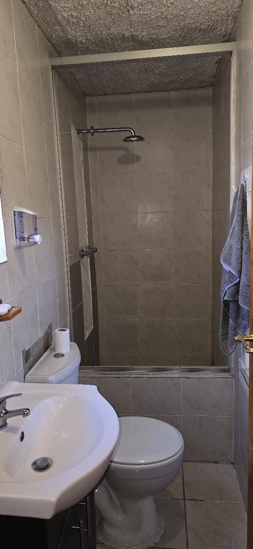 6 Bedroom Property for Sale in Oakdene Gauteng