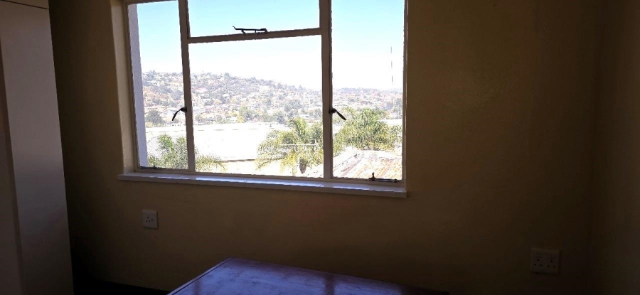 6 Bedroom Property for Sale in Oakdene Gauteng