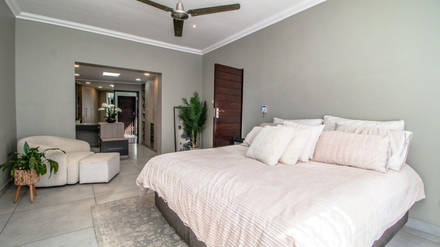5 Bedroom Property for Sale in Lakefield Gauteng