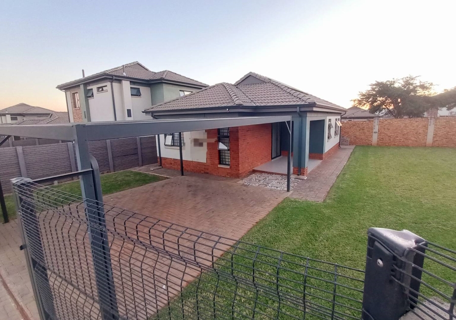3 Bedroom Property for Sale in Lotus Gardens Gauteng