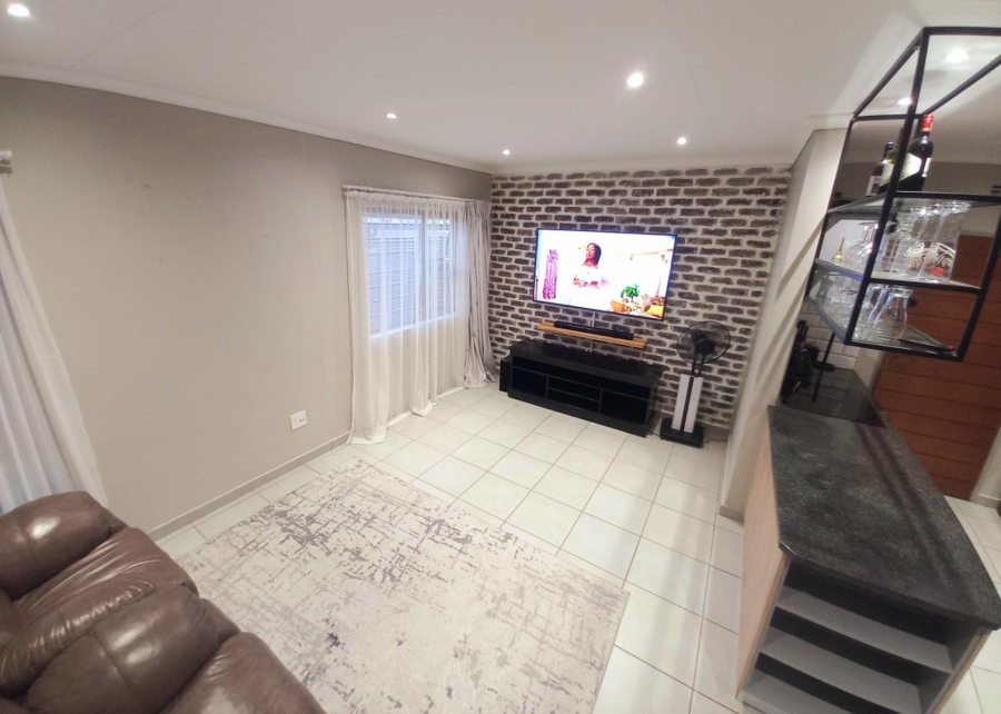 3 Bedroom Property for Sale in Lotus Gardens Gauteng