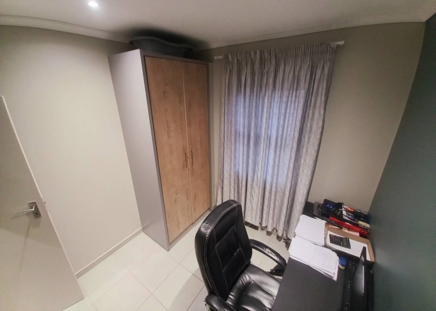 3 Bedroom Property for Sale in Lotus Gardens Gauteng
