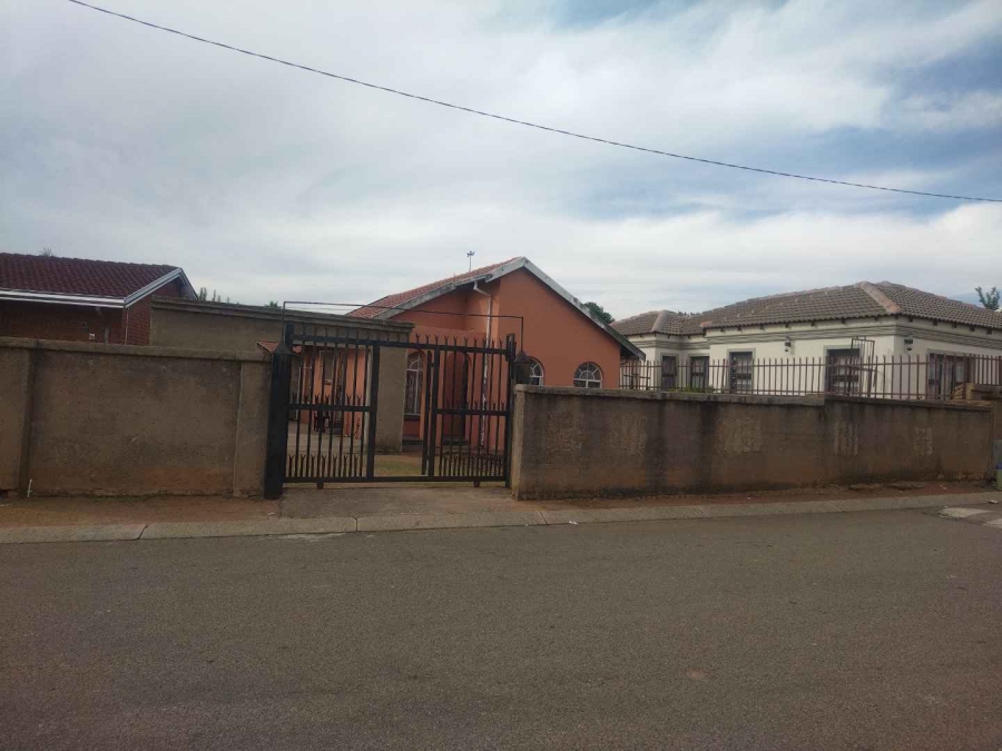 2 Bedroom Property for Sale in Mabopane Gauteng