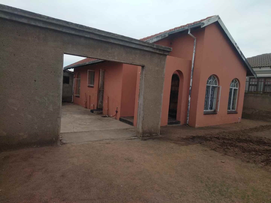 2 Bedroom Property for Sale in Mabopane Gauteng