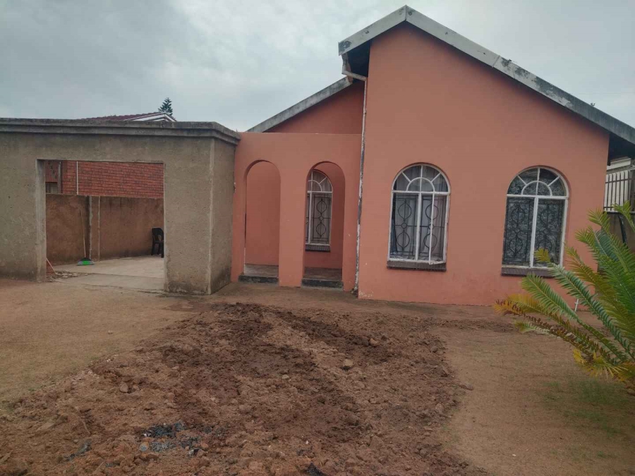 2 Bedroom Property for Sale in Mabopane Gauteng