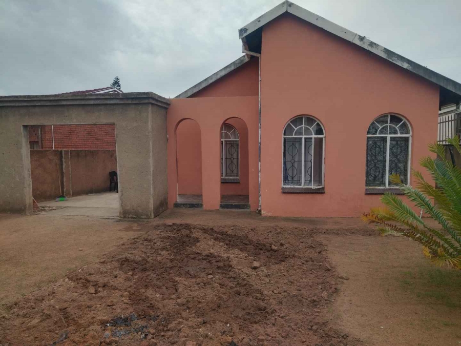 2 Bedroom Property for Sale in Mabopane Gauteng