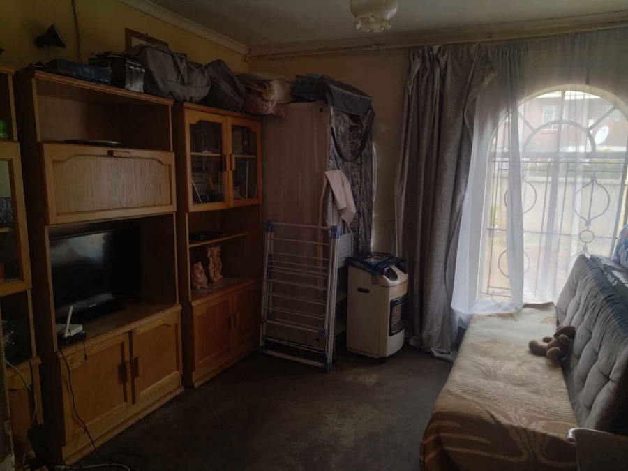 2 Bedroom Property for Sale in Mabopane Gauteng