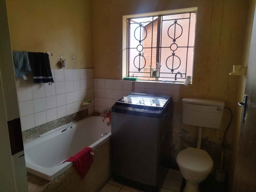 2 Bedroom Property for Sale in Mabopane Gauteng