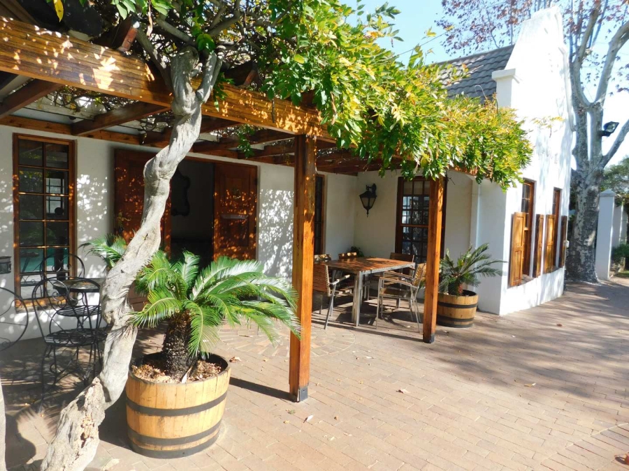 To Let 4 Bedroom Property for Rent in Morningside Ext 40 Gauteng