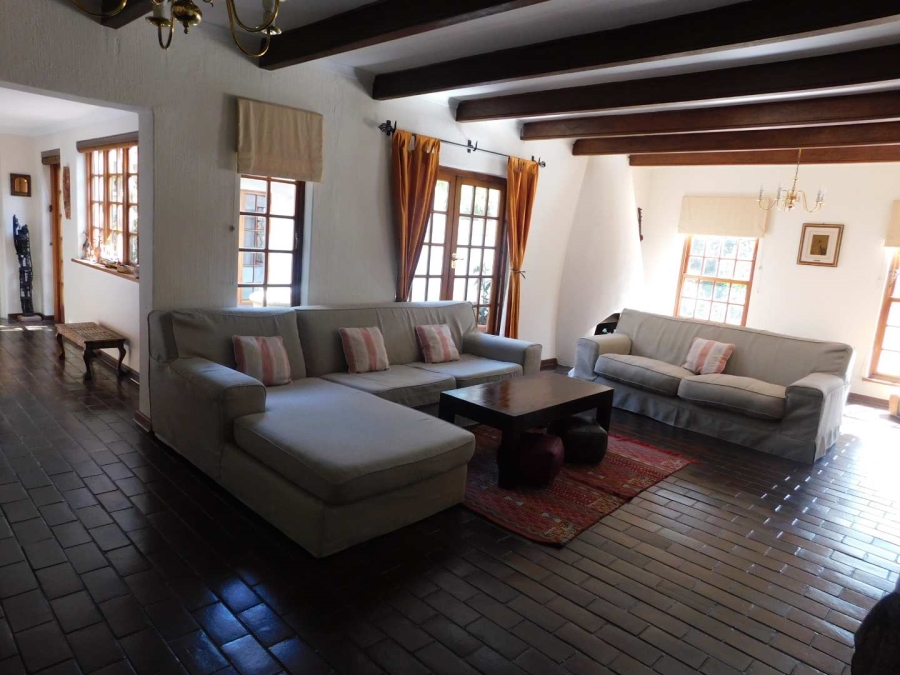 To Let 4 Bedroom Property for Rent in Morningside Ext 40 Gauteng