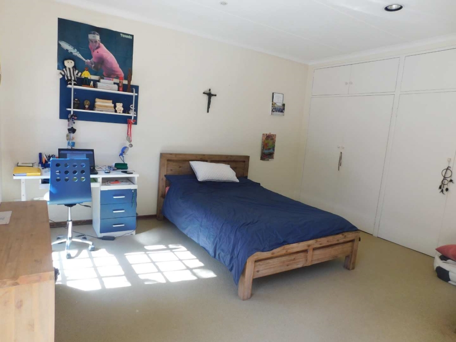 To Let 4 Bedroom Property for Rent in Morningside Ext 40 Gauteng