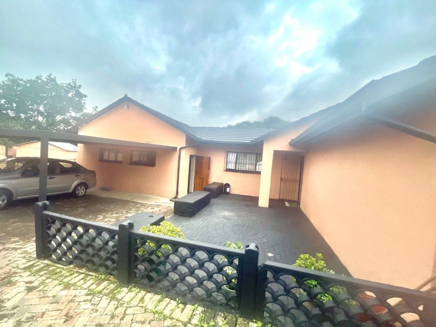 3 Bedroom Property for Sale in Esther Park Gauteng