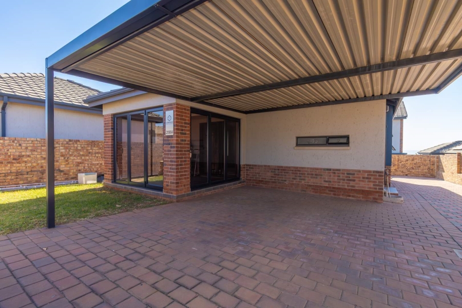 3 Bedroom Property for Sale in Lion Pride Gauteng