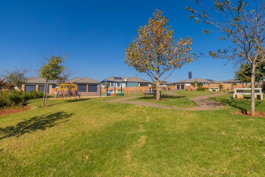 3 Bedroom Property for Sale in Lion Pride Gauteng