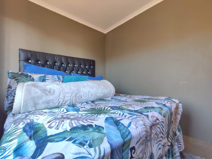 2 Bedroom Property for Sale in Protea Glen Gauteng