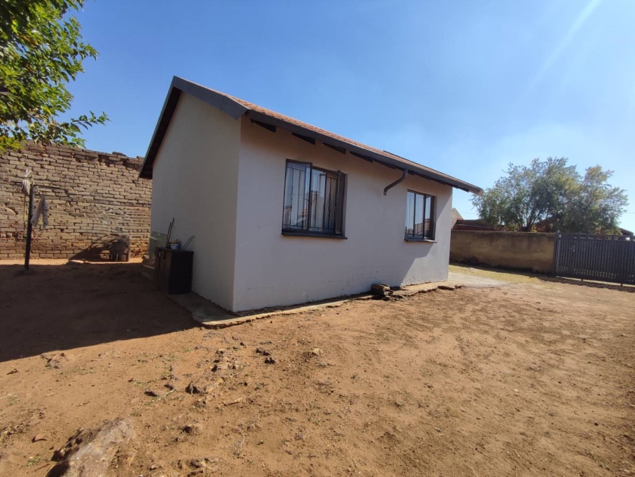 2 Bedroom Property for Sale in Protea Glen Gauteng