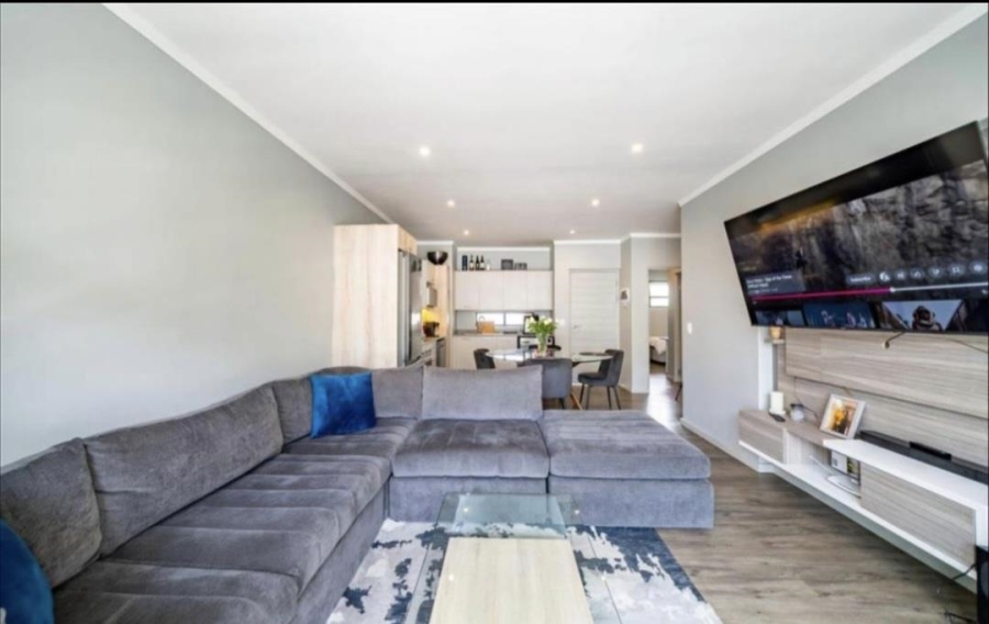To Let 2 Bedroom Property for Rent in Rosebank Gauteng