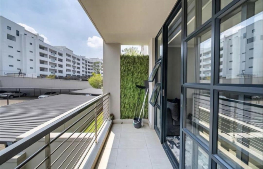 To Let 2 Bedroom Property for Rent in Rosebank Gauteng