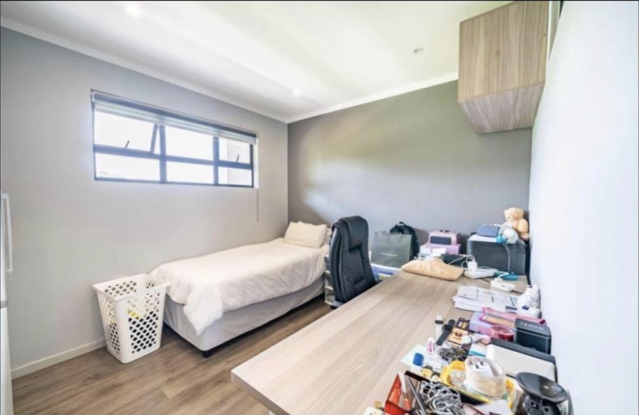 To Let 2 Bedroom Property for Rent in Rosebank Gauteng