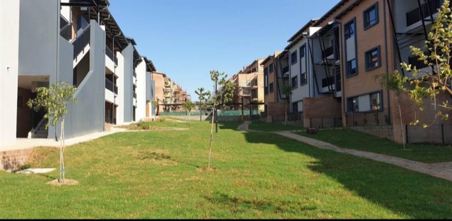 To Let 2 Bedroom Property for Rent in Vorna Valley Gauteng