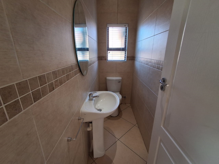 2 Bedroom Property for Sale in Liefde en Vrede Gauteng