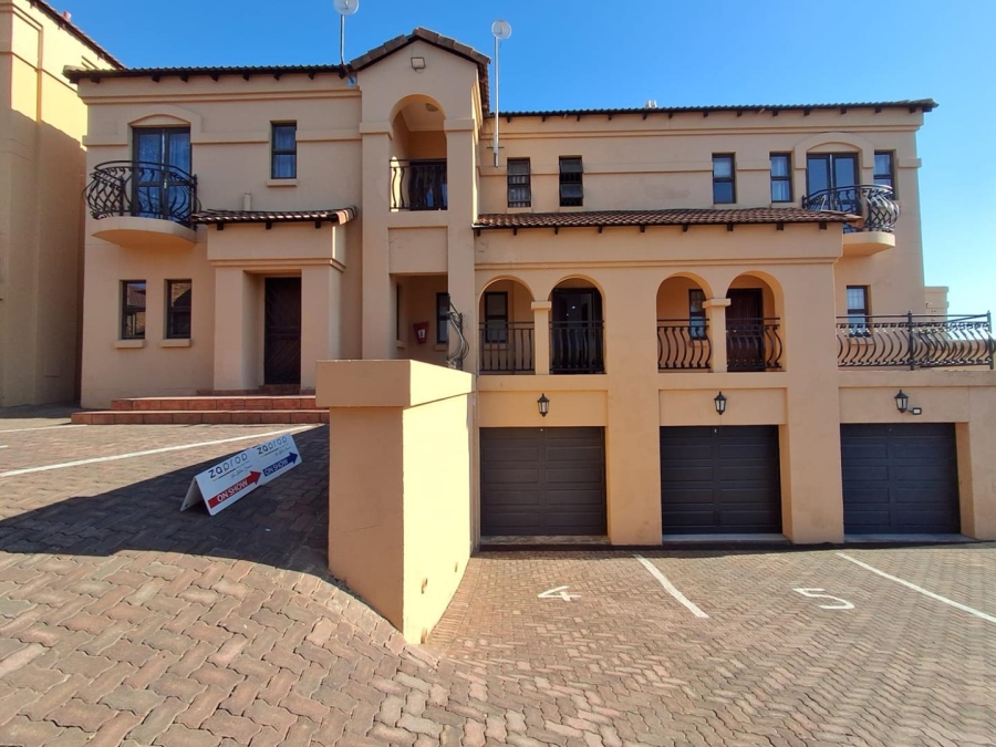 2 Bedroom Property for Sale in Bassonia Gauteng