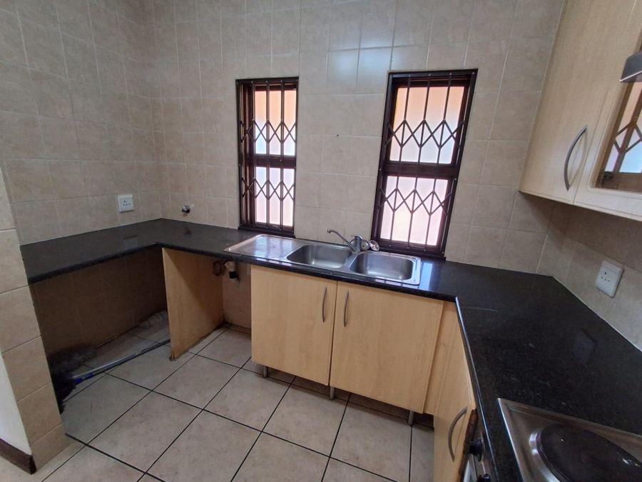 2 Bedroom Property for Sale in Bassonia Gauteng
