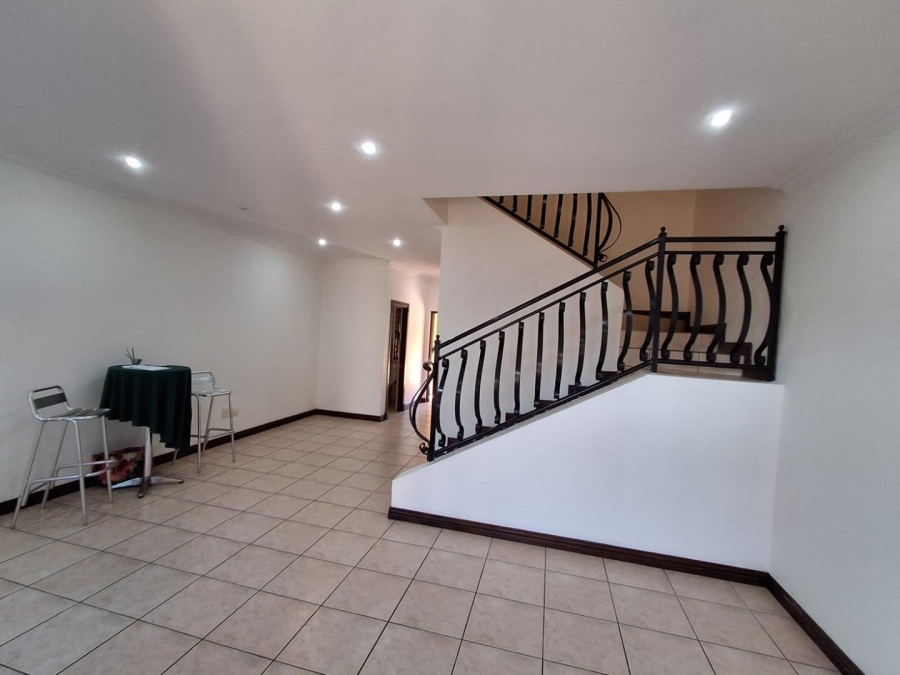 2 Bedroom Property for Sale in Bassonia Gauteng