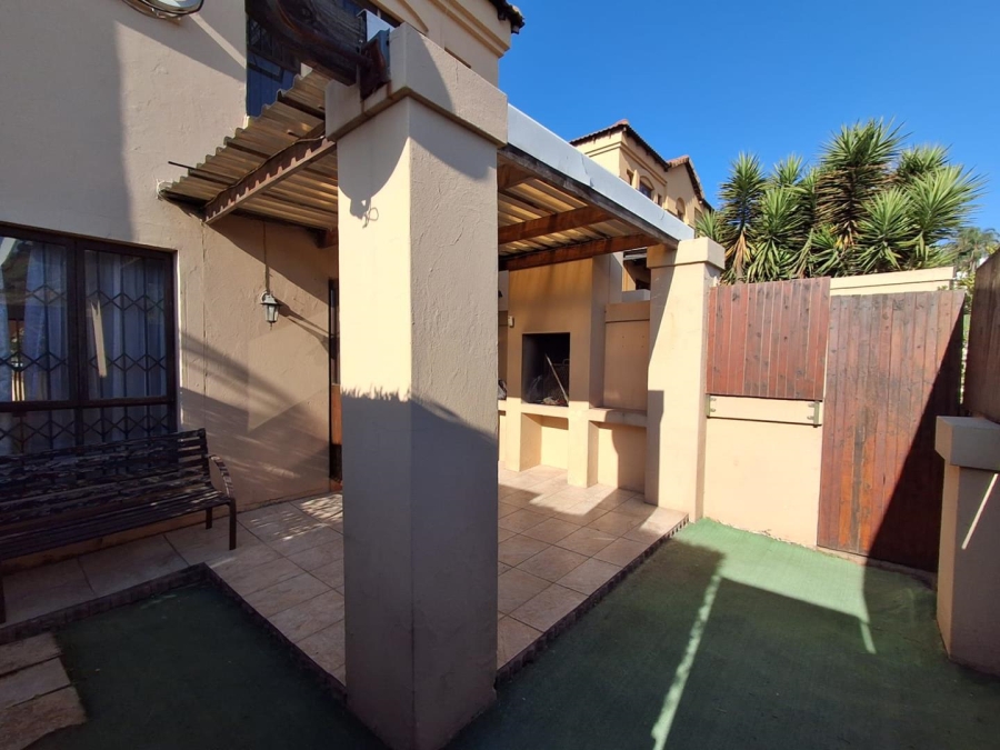 2 Bedroom Property for Sale in Bassonia Gauteng