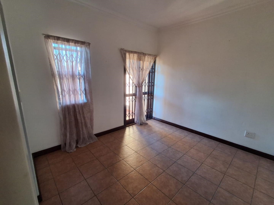 2 Bedroom Property for Sale in Bassonia Gauteng
