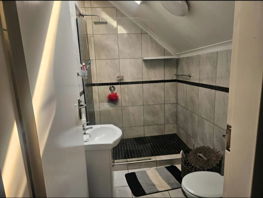 2 Bedroom Property for Sale in Bassonia Gauteng