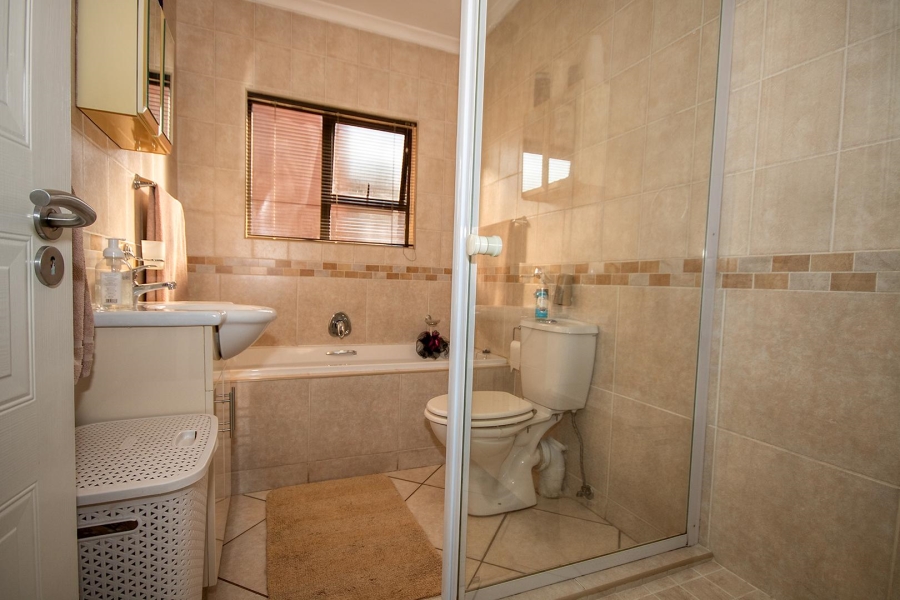 3 Bedroom Property for Sale in Raceview Gauteng