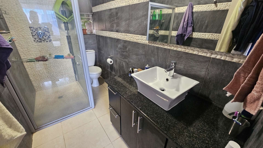 To Let 3 Bedroom Property for Rent in Faerie Glen Gauteng