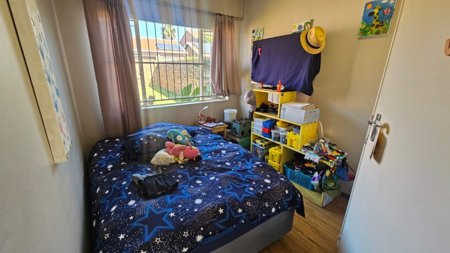 To Let 3 Bedroom Property for Rent in Faerie Glen Gauteng