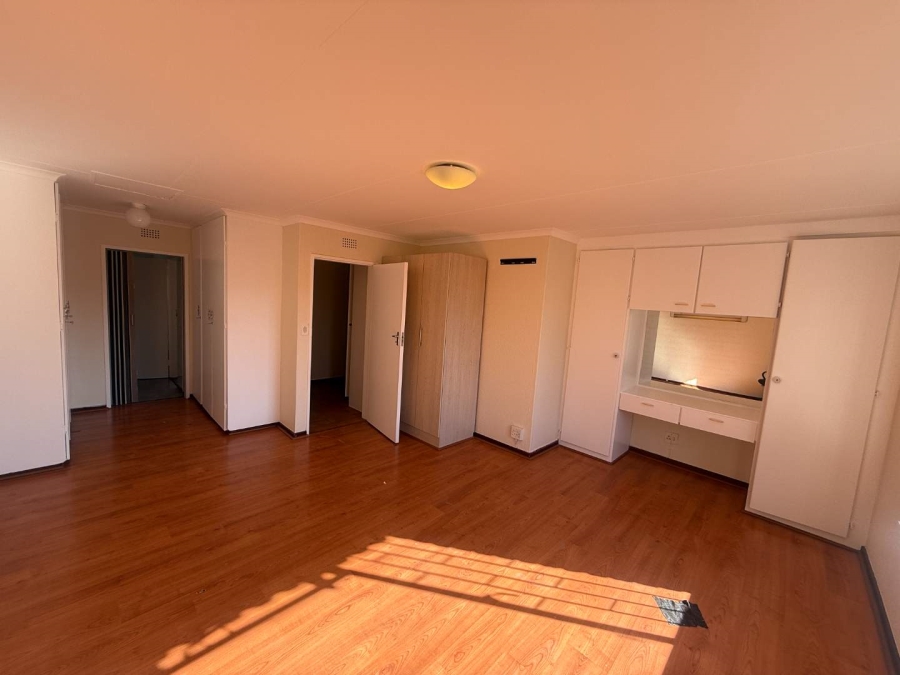 To Let 2 Bedroom Property for Rent in Windsor West Gauteng