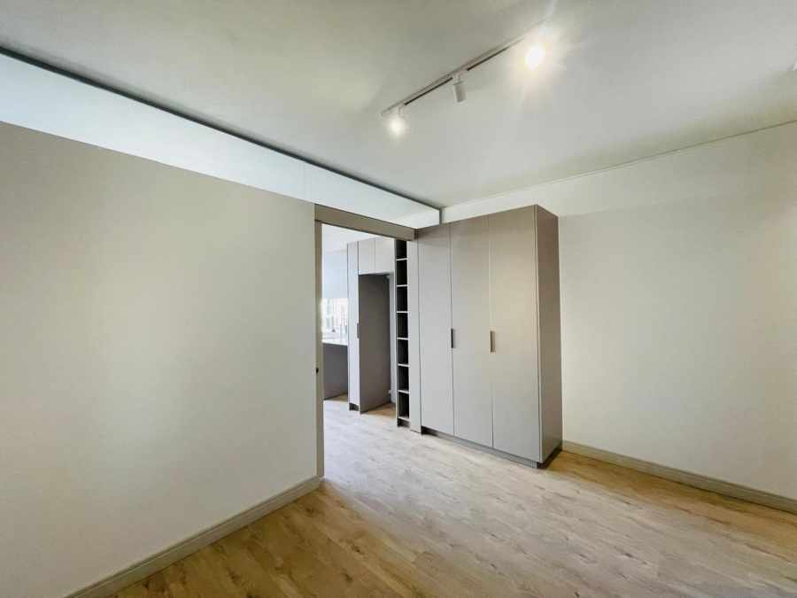 To Let 1 Bedroom Property for Rent in Rosebank Gauteng