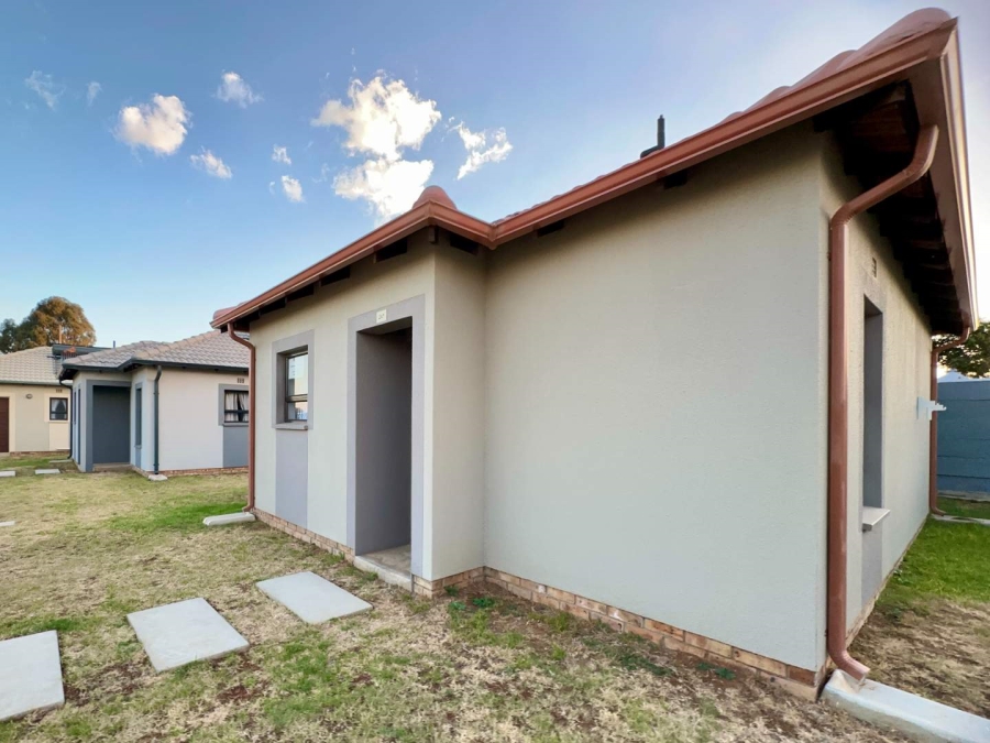 2 Bedroom Property for Sale in Tanganani Gauteng