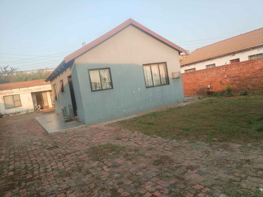 2 Bedroom Property for Sale in Mamelodi East Gauteng